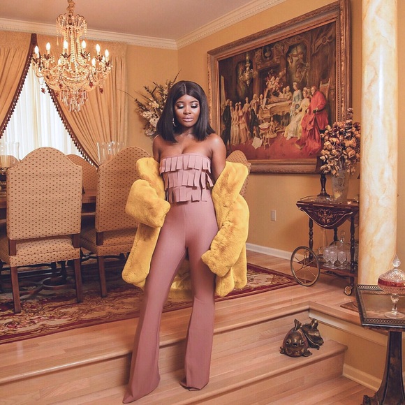 Bandage top $30 pants $30 - Picture 5 of 6